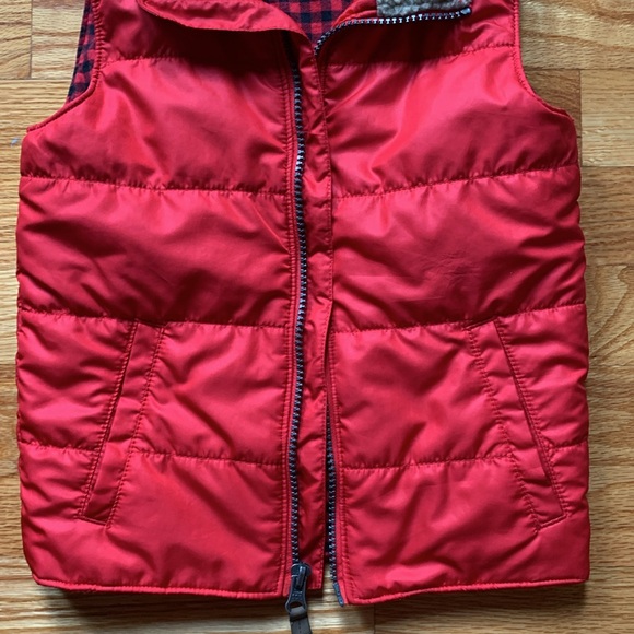 Carter’s Vest - 4T - Picture 8 of 8